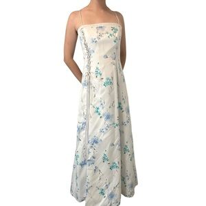 Morgan & Co. Long Formal Dress White Floral Cottagecore Princess Lace Up 7/8